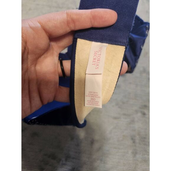 Victoria's Secret Very Sexy size 36D Blue Strapless Bra No Straps - Picture 3 of 3